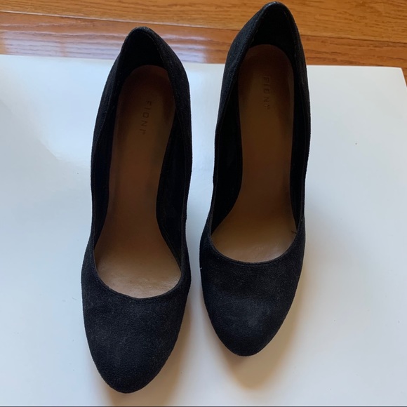 Fioni Casual Black Heels with Tan Heel - Picture 2 of 10